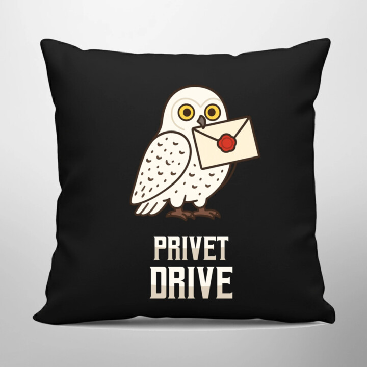 Privet Drive - Hedwiga - čierny vankúš s potlačou pre fanúšikov série Harry Potter