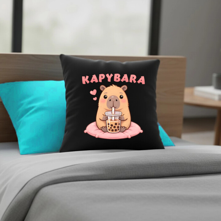 Kapybara - bubble tea - čierny vankúš s potlačou