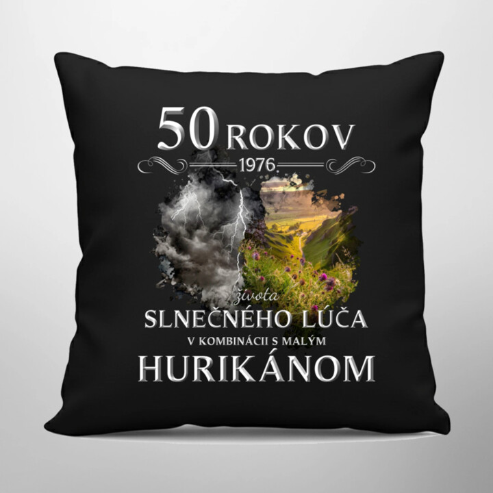 1976 - 50 rokov života slnečného lúča v2 - čierny vankúš s potlačou
