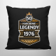 50 rokov - Narodenie legendy 1976 v2 - čierny vankúš s potlačou