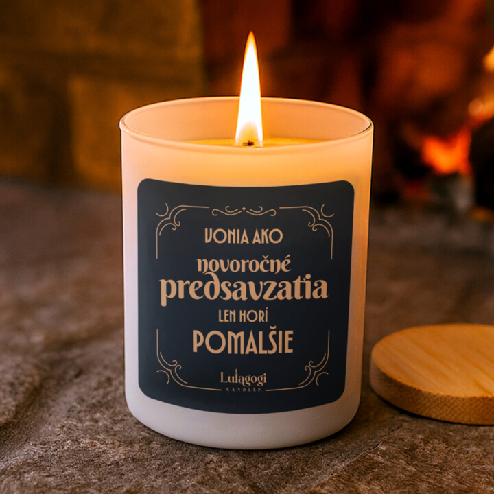 Voní ako novoročné predsavzatia, len horí pomalšie v2 – vonná sviečka ako darček