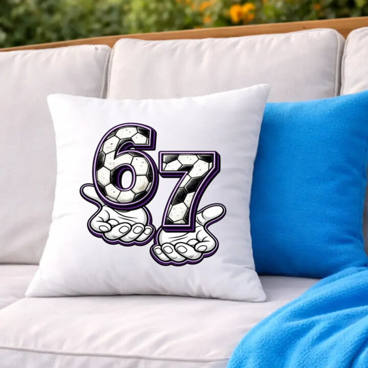 67 Football - vankúš s potlačou