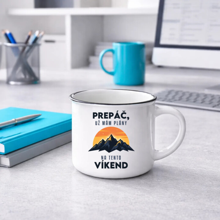 Prepáč, už mám plány na tento víkend - hory  - smaltovaný hrnček s potlačou
