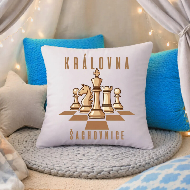 Královna šachovnice - vankúš s potlačou