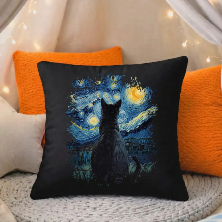Kočka inšpirovaná Van Goghom - čierny vankúš s potlačou
