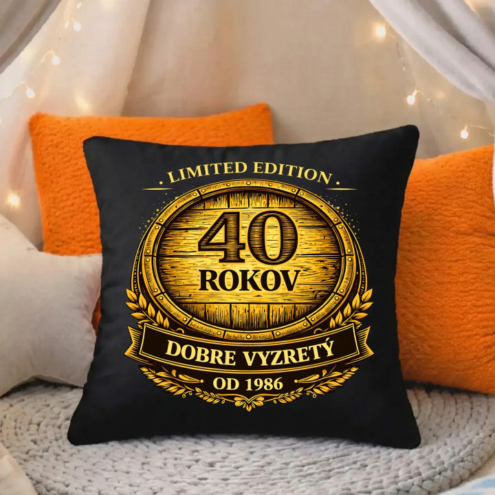 Limited edition 40 rokov - dobre vyzretý - od 1986 - čierny vankúš s potlačou