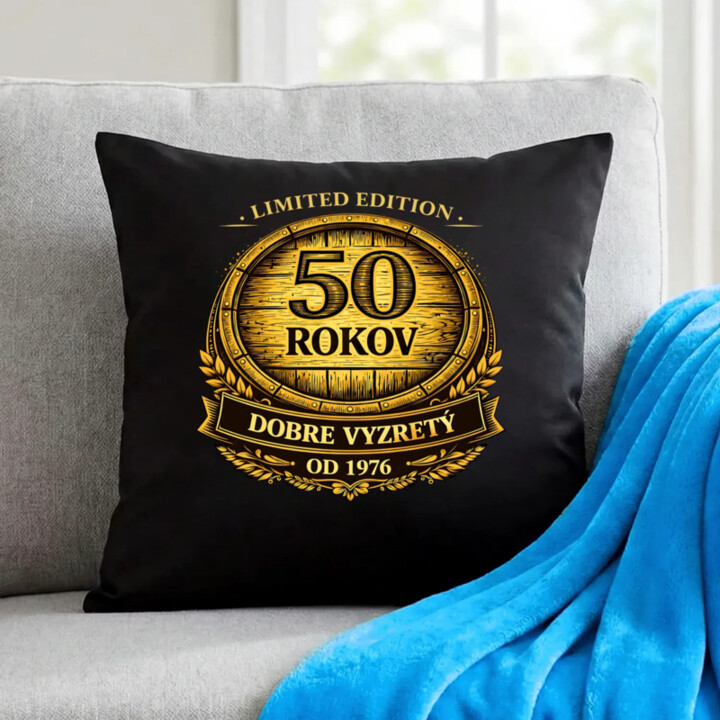 Limited edition 50 rokov - dobre vyzretý - od 1976 - čierny vankúš s potlačou