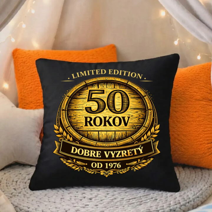 Limited edition 50 rokov - dobre vyzretý - od 1976 - čierny vankúš s potlačou