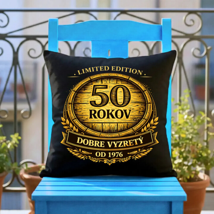 Limited edition 50 rokov - dobre vyzretý - od 1976 - čierny vankúš s potlačou