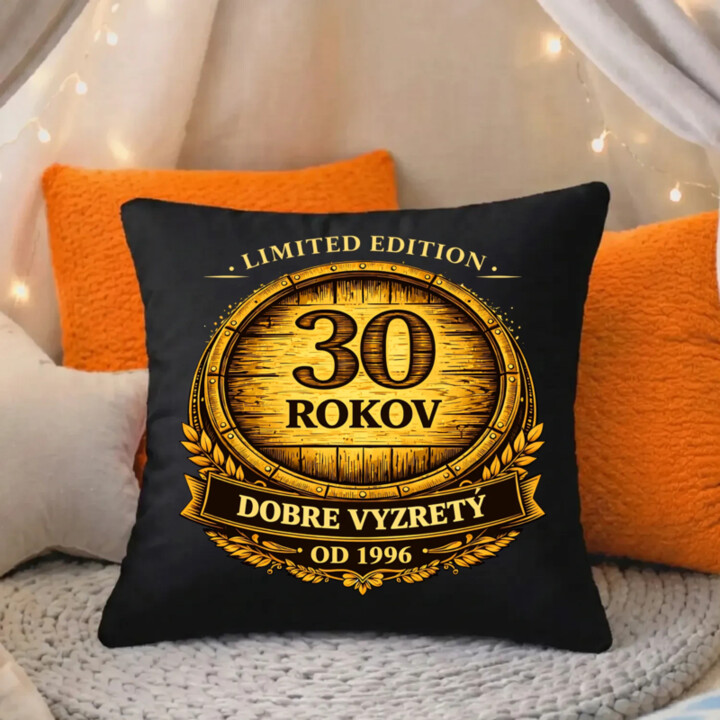 Limited edition 30 rokov - dobre vyzretý - od 1996 - čierny vankúš s potlačou