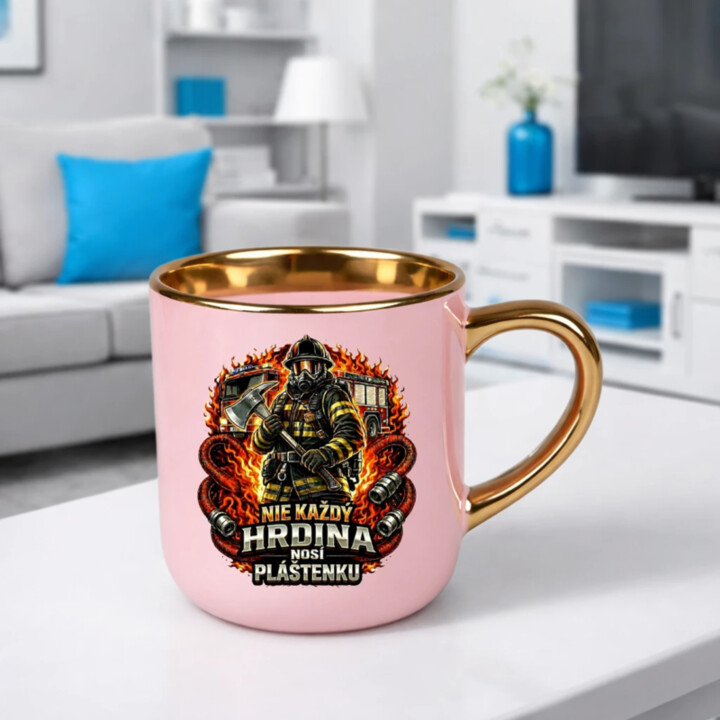 Nie každý hrdina nosí pláštenku - Hasič – Elegantný hrnček na darček