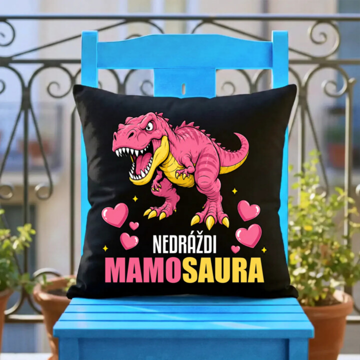 Nedráždi mamosaura - čierny vankúš s potlačou