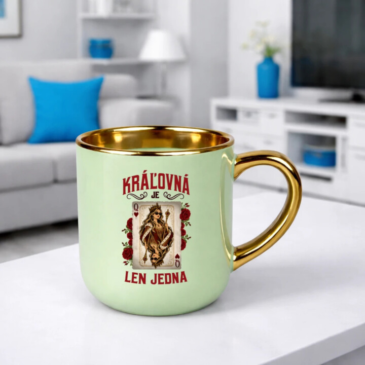 Kráľovná je len jedna – Elegantný hrnček na darček