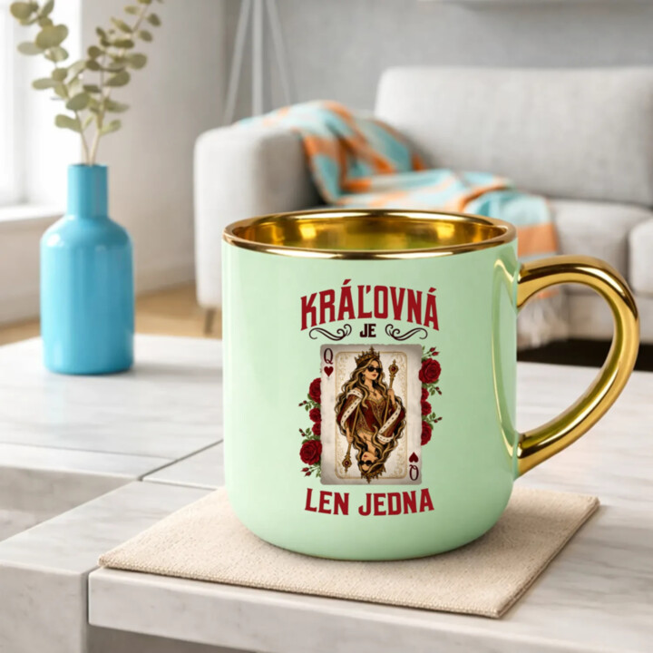 Kráľovná je len jedna – Elegantný hrnček na darček