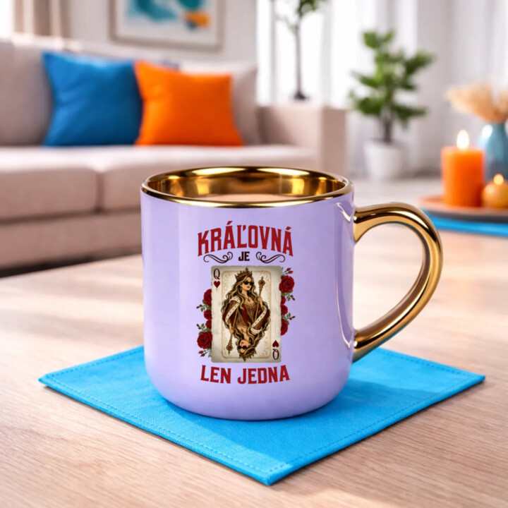 Kráľovná je len jedna – Elegantný hrnček na darček