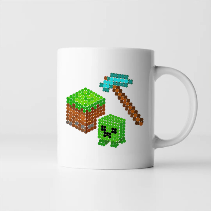 Kockový svet z bodiek - deň bodky - keramický hrnček s potlačou - inšpirované Minecraftom