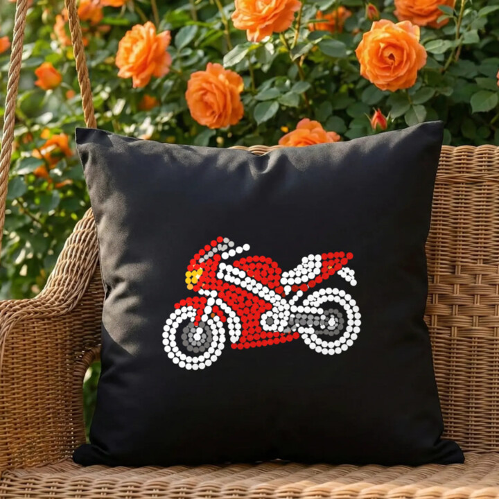Motorka z bodiek - deň bodky - čierny vankúš s potlačou