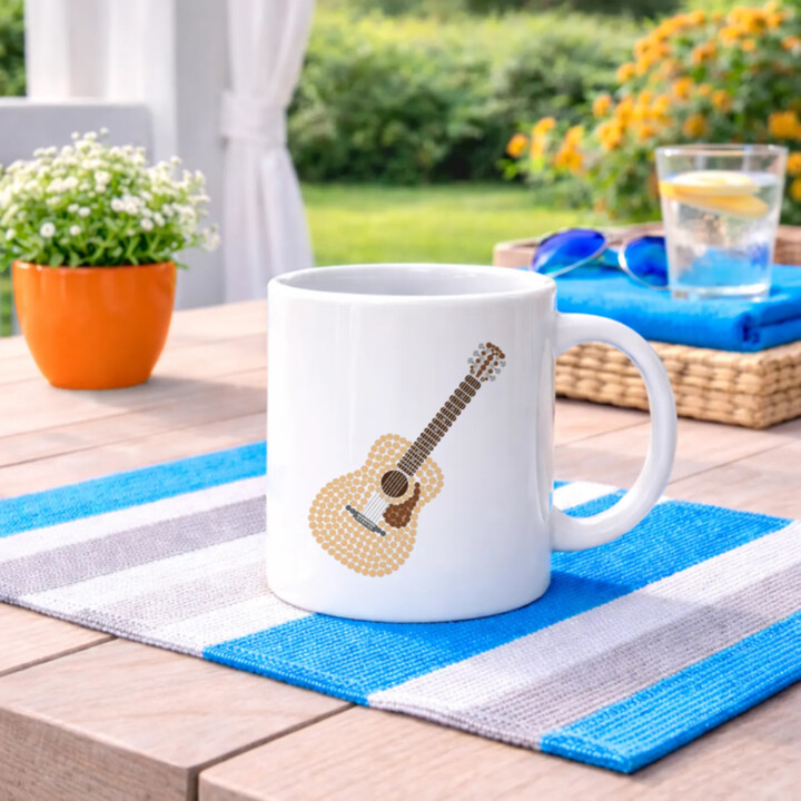 Akustická gitara z bodiek - deň bodky - keramický hrnček s potlačou