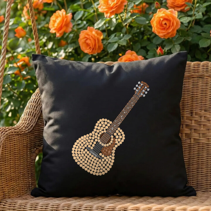 Akustická gitara z bodiek - deň bodky - čierny vankúš s potlačou
