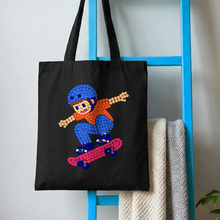 Chlapec na skateboarde z bodiek - deň bodky - bavlnená taška s potlačou