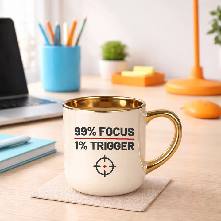 99% focus, 1% trigger - elegantný hrnček pre strelca