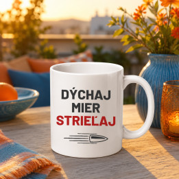Dýchaj, mier, strieľaj - keramický hrnček pre strelca