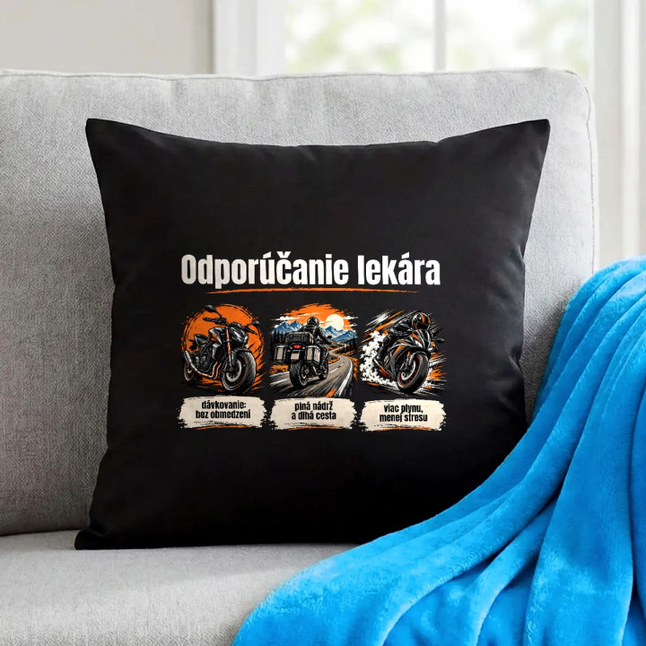 Odporúčanie lekára pre motorkárov - čierny vankúš s potlačou