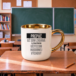 Prepáč, už som zadaná s atraktívnym učiteľom hudobnej výchovy - elegantný hrnček na darček