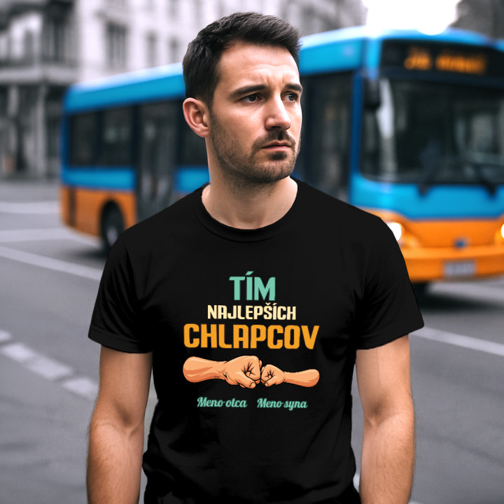 Tím najlepších chlapcov - otec a syn s menami - pánske tričko s potlačou - personalizovaný produkt