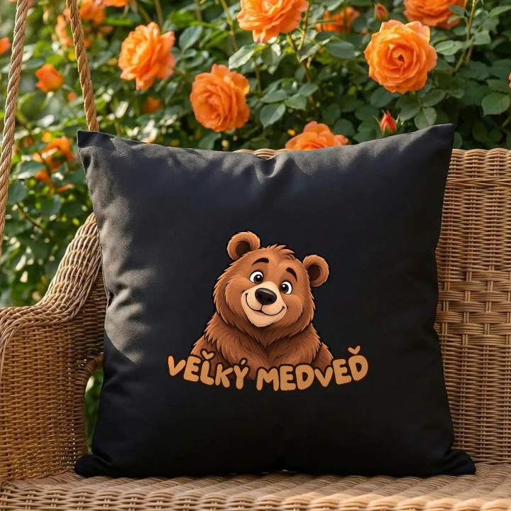 Veľký medveď - čierny vankúš s potlačou