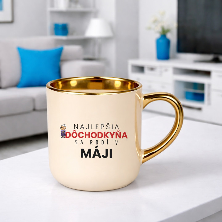 Najlepšia dôchodkyňa sa rodí v máji - elegantný hrnček na darček