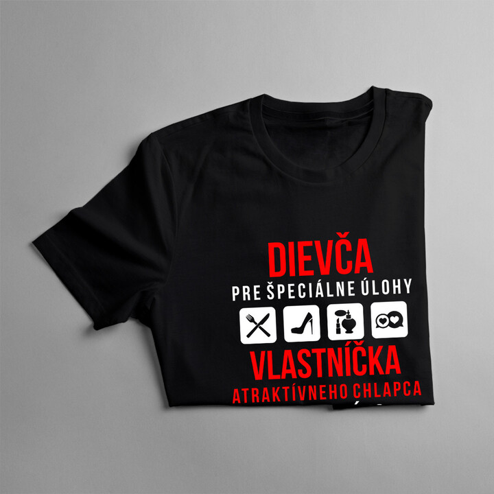 Dievča pre špeciálne úlohy - vlastníčka atraktívneho chlapca narodeného v júni - dámske tričko s potlačou