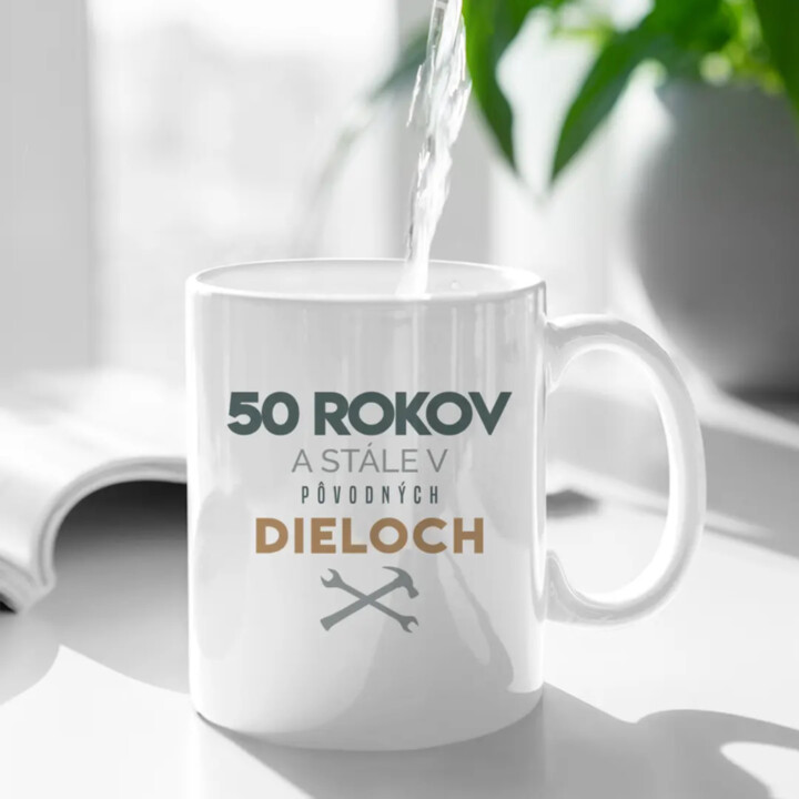 50 rokov a stále v pôvodných dieloch - keramický hrnček s potlačou